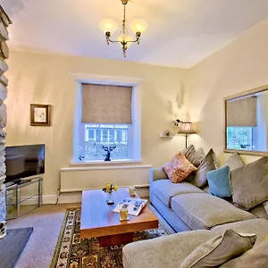 Labernum Cottage: Pet-friendly Retreat In Yorkshire Dales Holiday home